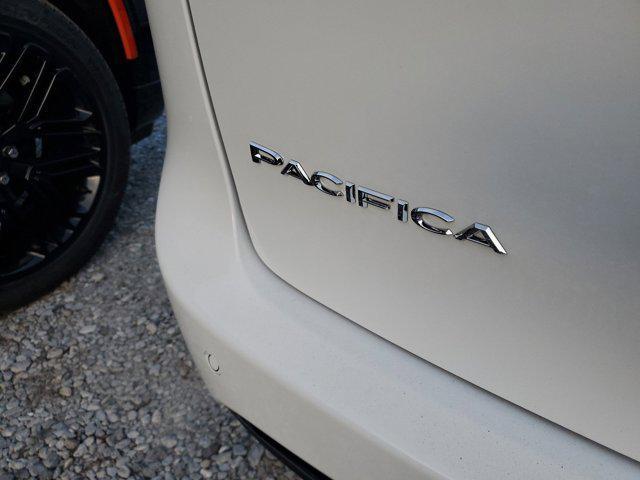 new 2025 Chrysler Pacifica car, priced at $41,725