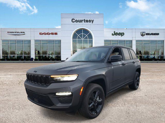 new 2025 Jeep Grand Cherokee car, priced at $47,060