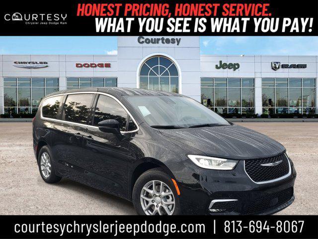 new 2025 Chrysler Pacifica car, priced at $41,725