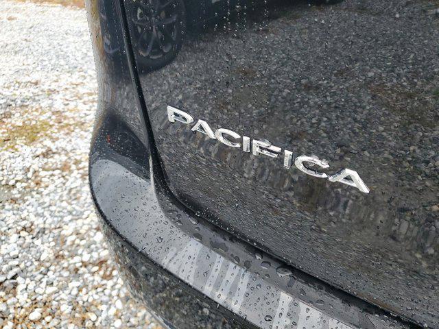 new 2025 Chrysler Pacifica car, priced at $41,725