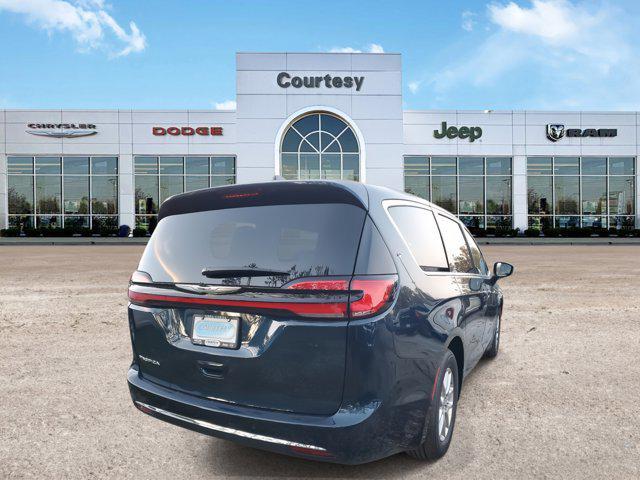 new 2025 Chrysler Pacifica car, priced at $39,535