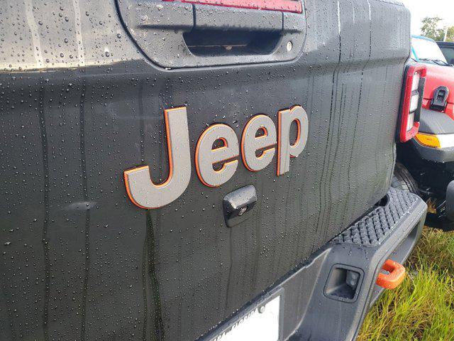 new 2025 Jeep Gladiator car, priced at $47,999