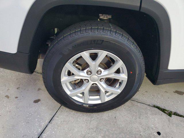 used 2023 Jeep Grand Cherokee L car, priced at $29,788