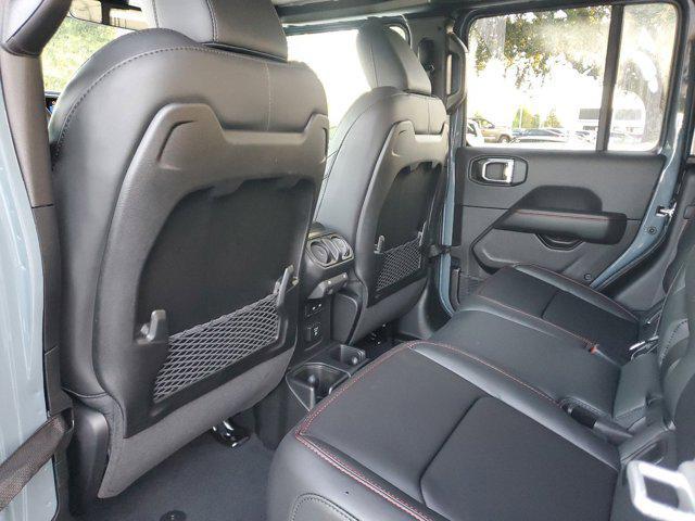 new 2025 Jeep Gladiator car, priced at $54,085