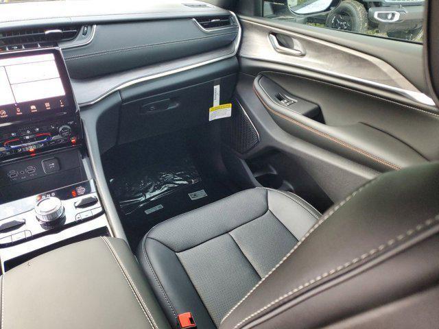 new 2025 Jeep Grand Cherokee L car, priced at $54,263