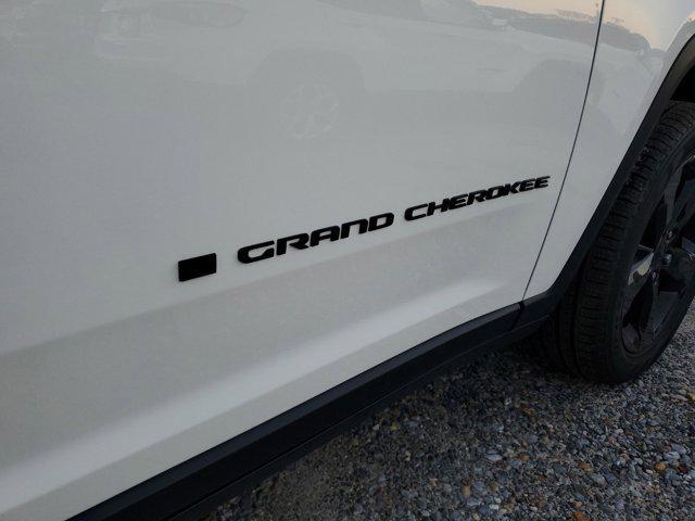 new 2025 Jeep Grand Cherokee car, priced at $50,140