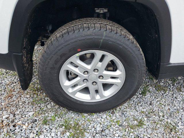 new 2025 Jeep Grand Cherokee car, priced at $31,875