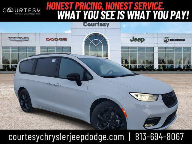 new 2026 Chrysler Pacifica car, priced at $51,405