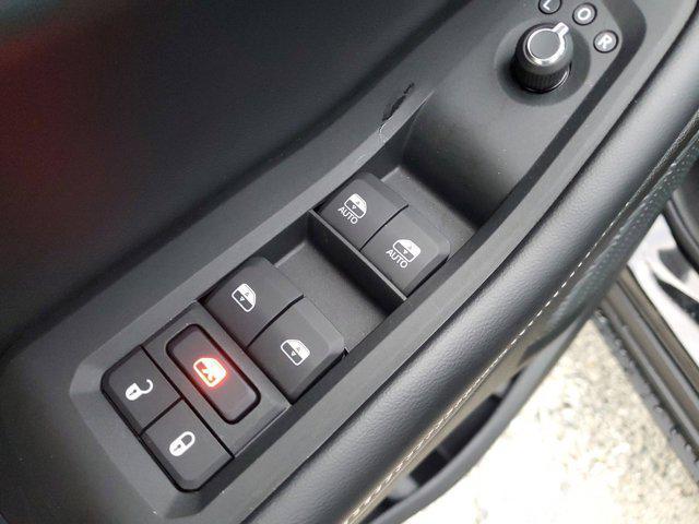 new 2025 Jeep Grand Cherokee L car, priced at $36,665