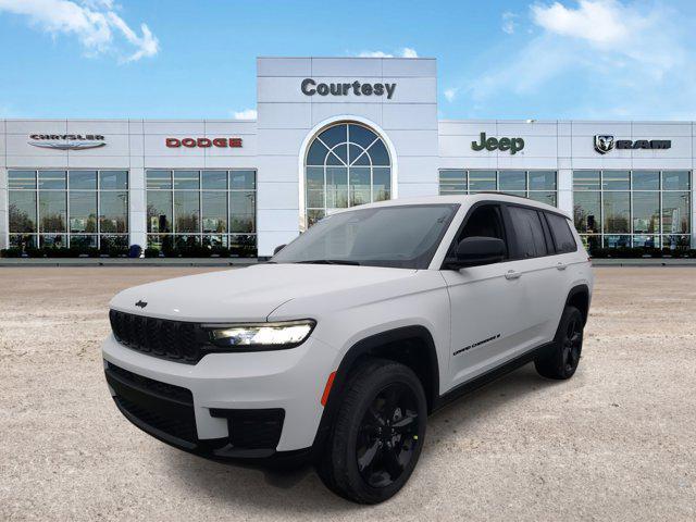 new 2025 Jeep Grand Cherokee L car, priced at $42,580