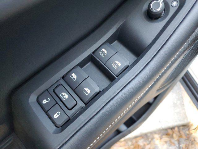 new 2025 Jeep Grand Cherokee L car, priced at $37,780