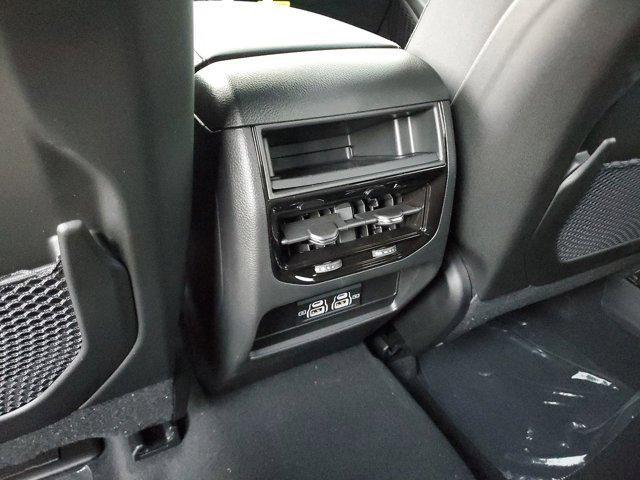 new 2025 Jeep Grand Cherokee car, priced at $33,625