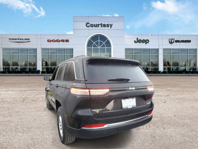new 2025 Jeep Grand Cherokee car, priced at $33,625