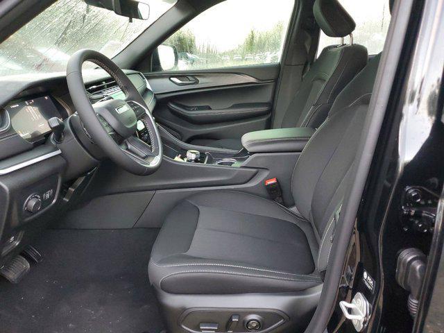 new 2025 Jeep Grand Cherokee car, priced at $33,625