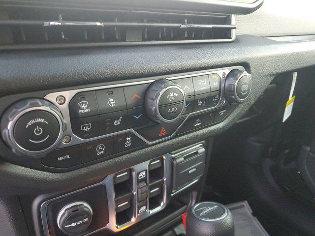 new 2025 Jeep Gladiator car, priced at $43,830