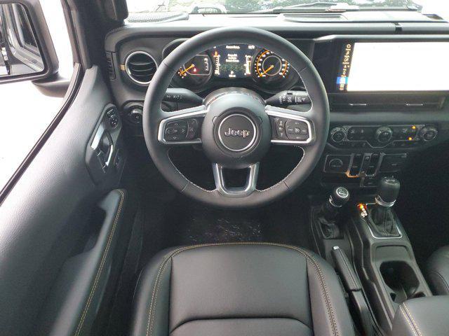 new 2025 Jeep Wrangler car, priced at $59,180