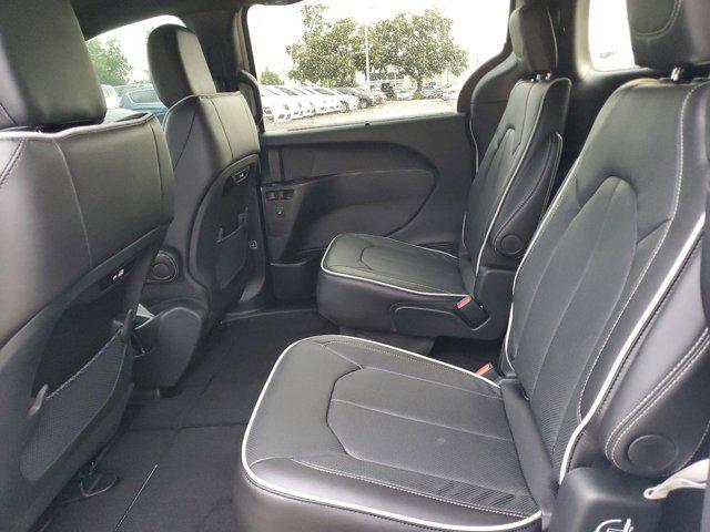 new 2025 Chrysler Pacifica car, priced at $45,345