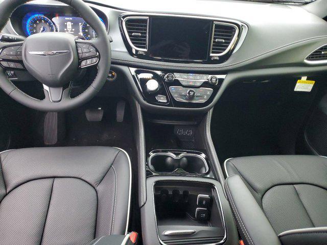 new 2025 Chrysler Pacifica car, priced at $45,345