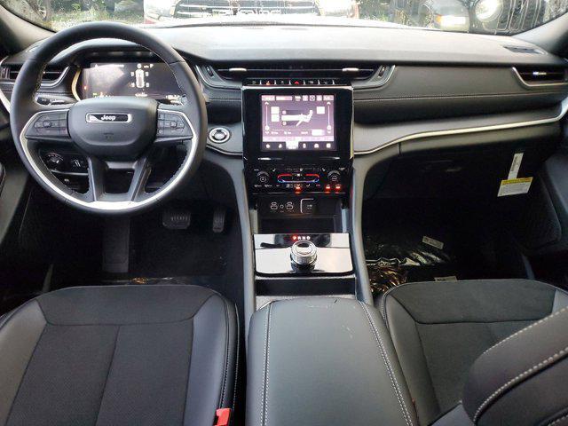 new 2025 Jeep Grand Cherokee car, priced at $38,999