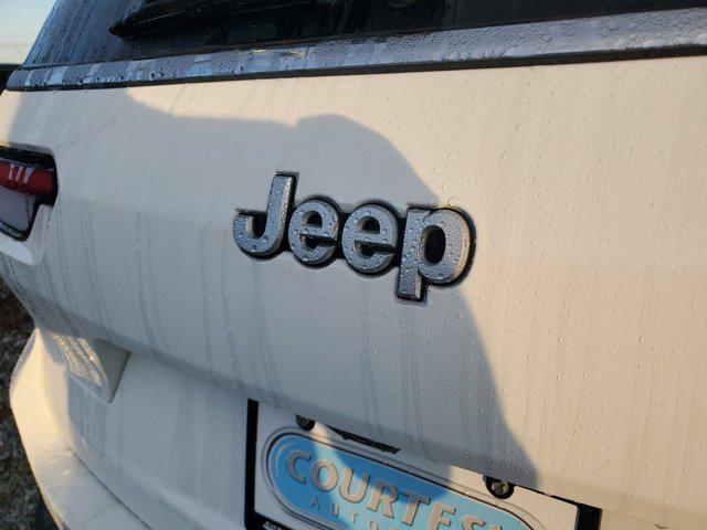 new 2025 Jeep Grand Cherokee L car, priced at $44,640