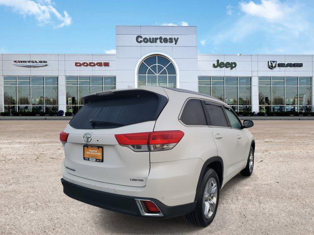 used 2018 Toyota Highlander car, priced at $30,999