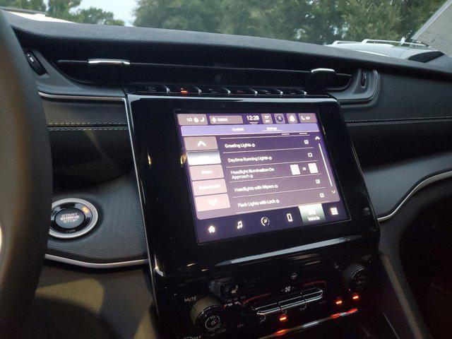 new 2025 Jeep Grand Cherokee L car, priced at $38,499