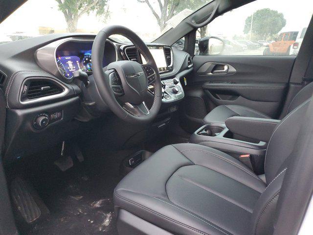 new 2025 Chrysler Pacifica car, priced at $43,650