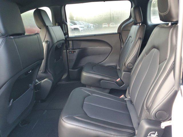 new 2025 Chrysler Pacifica car, priced at $41,725