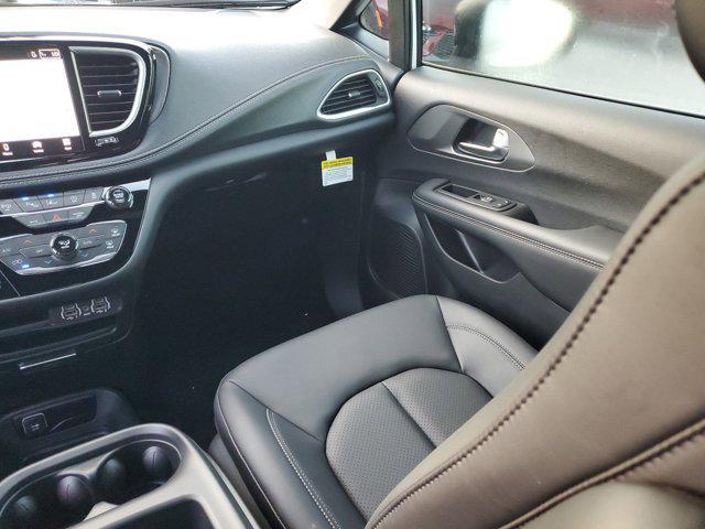 new 2025 Chrysler Pacifica car, priced at $41,725