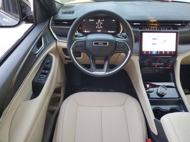 new 2025 Jeep Grand Cherokee L car, priced at $44,720