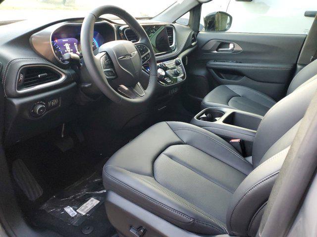 new 2025 Chrysler Pacifica car, priced at $38,643