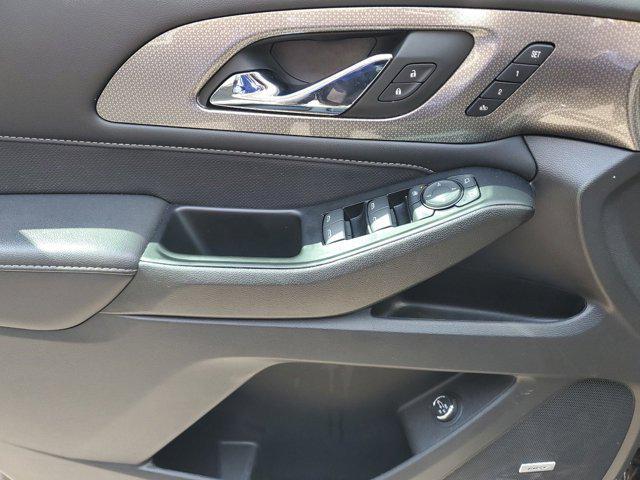 used 2023 Chevrolet Traverse car, priced at $32,000