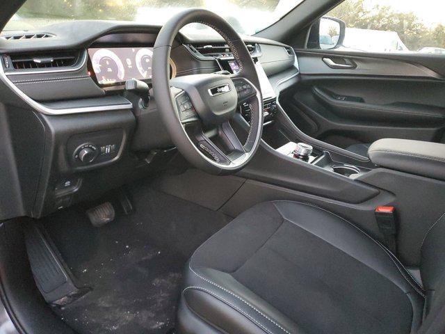 new 2025 Jeep Grand Cherokee car, priced at $41,175