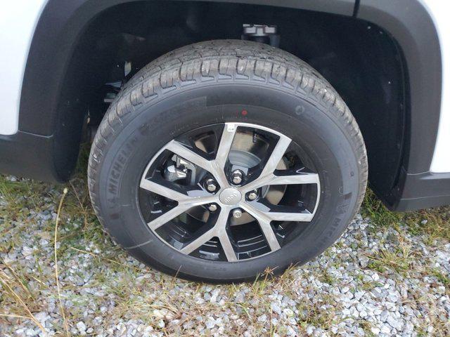 new 2025 Jeep Grand Cherokee L car, priced at $44,940