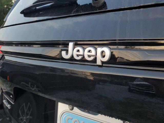 new 2025 Jeep Grand Cherokee car, priced at $40,995