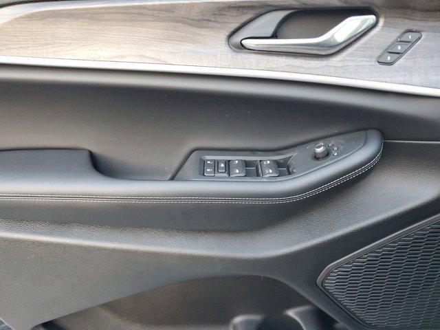 new 2025 Jeep Grand Cherokee car, priced at $40,995