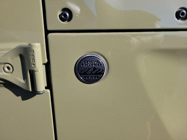 used 2025 Jeep Gladiator car, priced at $41,800