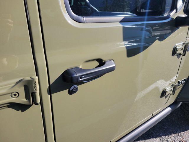 used 2025 Jeep Gladiator car, priced at $41,800
