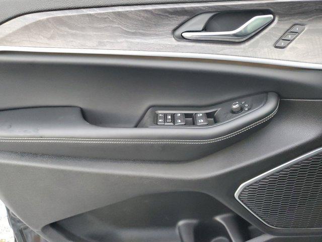 new 2025 Jeep Grand Cherokee car, priced at $45,810