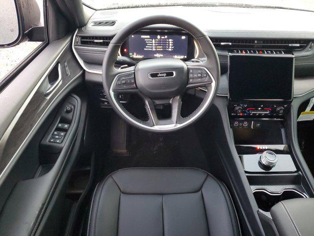new 2025 Jeep Grand Cherokee car, priced at $45,810