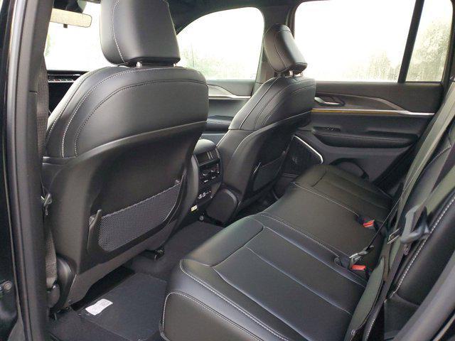 new 2025 Jeep Grand Cherokee car, priced at $45,810
