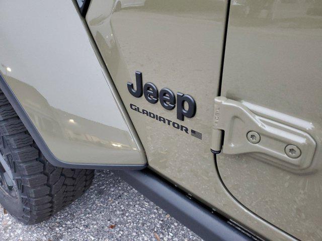 new 2025 Jeep Gladiator car, priced at $41,800