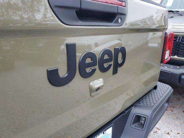 new 2025 Jeep Gladiator car, priced at $41,800