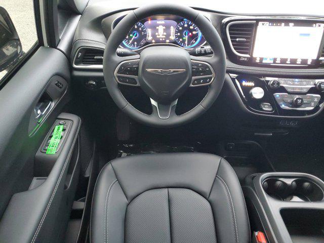 new 2025 Chrysler Pacifica car, priced at $39,500