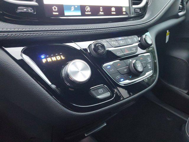 new 2025 Chrysler Pacifica car, priced at $39,500