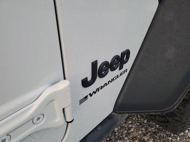 new 2025 Jeep Wrangler car, priced at $45,880
