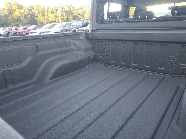 new 2025 Jeep Gladiator car, priced at $36,740
