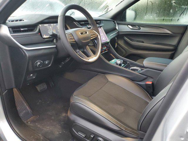 new 2025 Jeep Grand Cherokee L car, priced at $39,999
