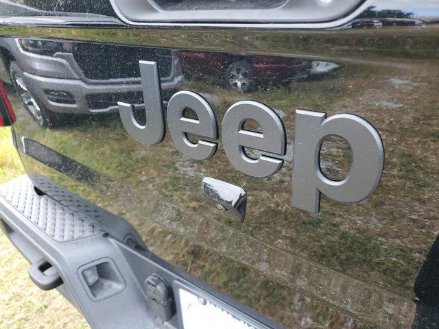new 2025 Jeep Gladiator car, priced at $40,360
