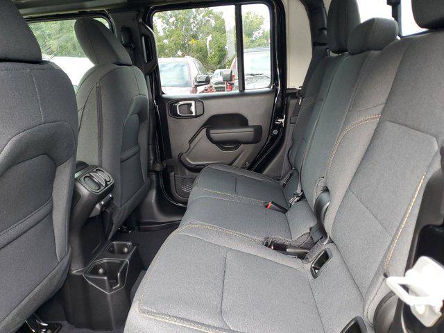 new 2025 Jeep Gladiator car, priced at $40,360